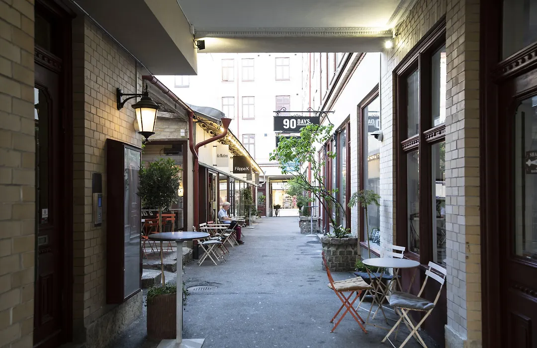 Hotel Flora-1